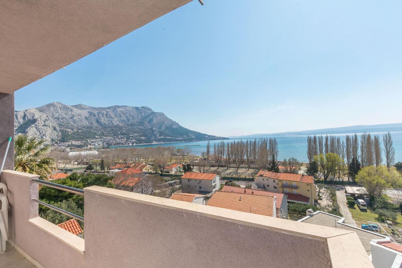 Apartments Ana Omiš Exterior foto